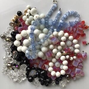 Beautiful Vintage Glass Beads 3/4 lbs